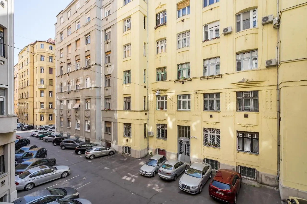 Apartment Bpr Cerebria Home Budapest