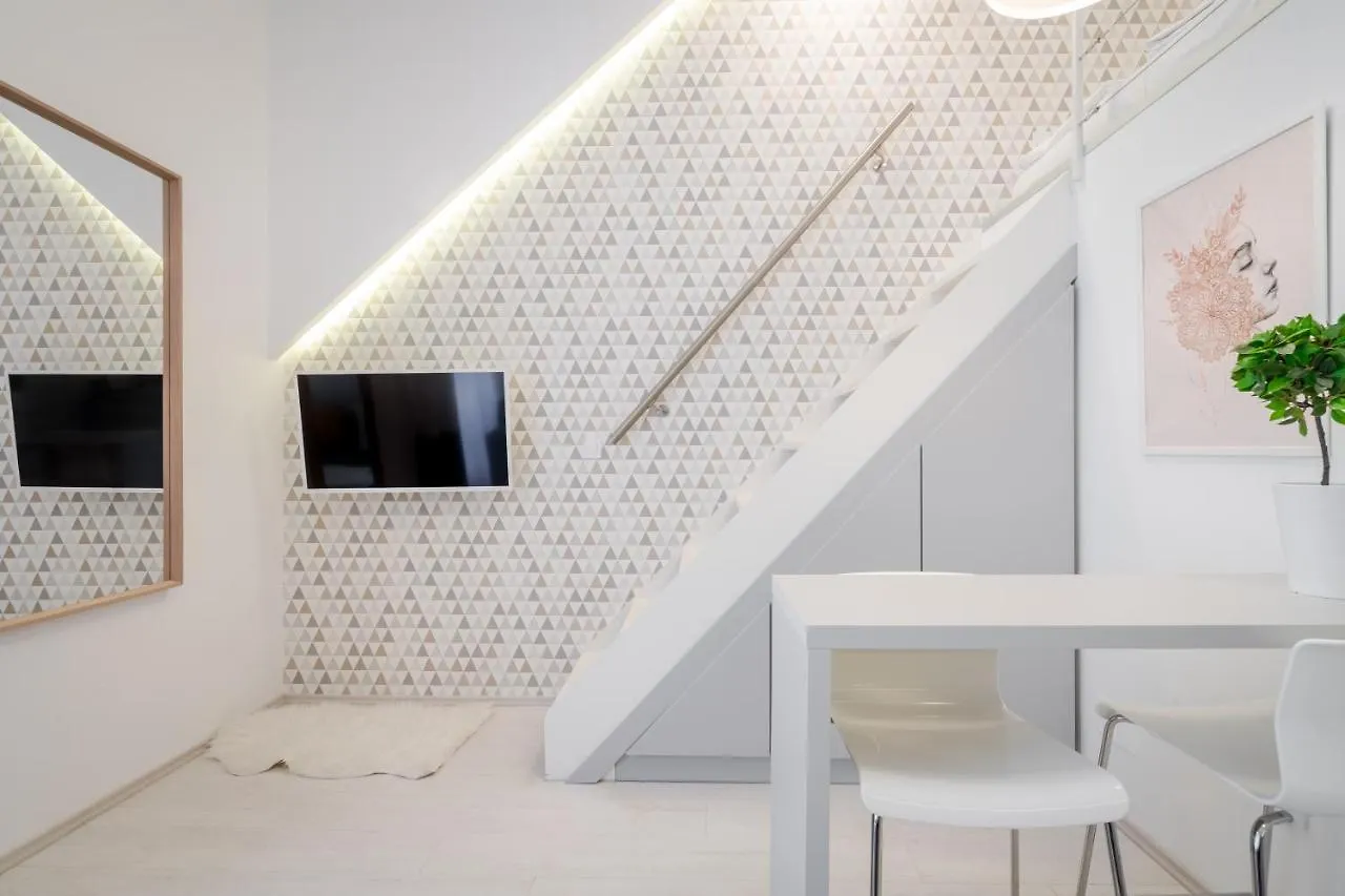 Apartment Bpr Cerebria Home Budapest Hungary