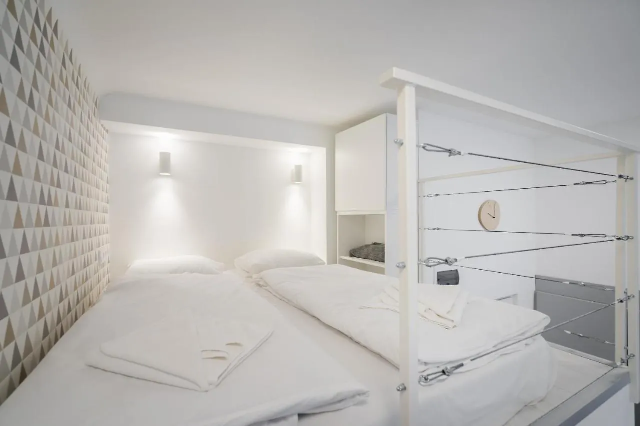 Bpr Cerebria Home Budapest Apartment