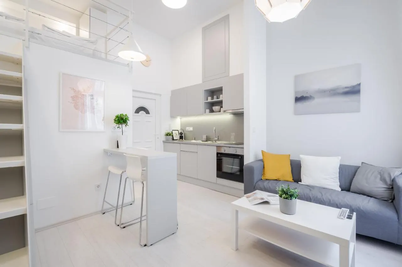 Bpr Cerebria Home Budapest Apartment